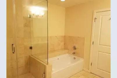 1200 Main Street #1010, Dallas, TX 75202 - Photo 10