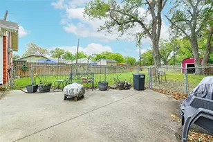 204 S 12th St, Garland, TX 75040 - Photo 28