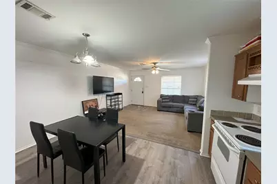 5529-5531 Mesa Circle #5529, Dallas, TX 75235 - Photo 6