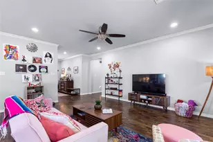 810 N Walnut St, Sherman, TX 75090 - Photo 10