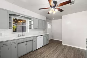 206 E Belknap St, Ennis, TX 75119 - Photo 10