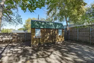 206 E Belknap St, Ennis, TX 75119 - Photo 30