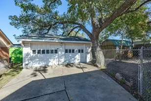 206 E Belknap St, Ennis, TX 75119 - Photo 24