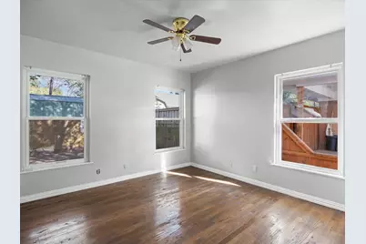 206 E Belknap Street, Ennis, TX 75119 - Photo 18