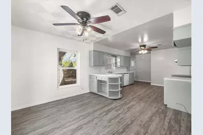 206 E Belknap Street, Ennis, TX 75119 - Photo 10