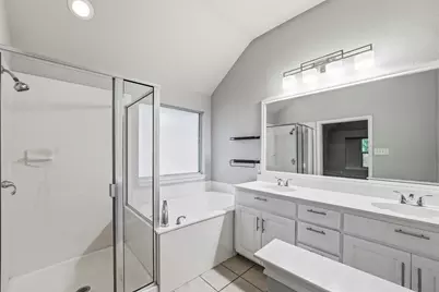 2711 Lake Way Drive, Grand Prairie, TX 75052 - Photo 10