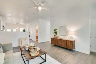 530 Maple St, Commerce, TX 75428 - Photo 4