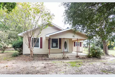 801 S Sutton Street, Mabank, TX 75147 - Photo 2