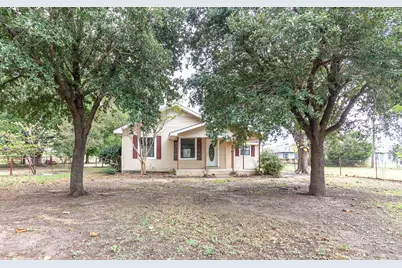 801 S Sutton Street, Mabank, TX 75147 - Photo 1