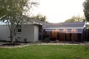 8926 Angleton Pl, Dallas, TX 75243 - Photo 18