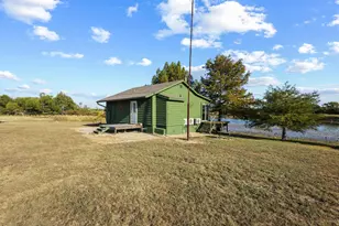 300 County Rd 27100, Honey Grove, TX 75446 - Photo 4