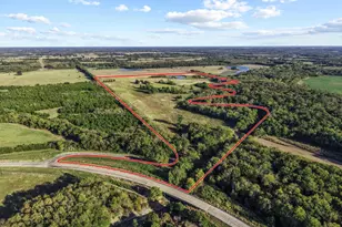 300 County Rd 27100, Honey Grove, TX 75446 - Photo 32