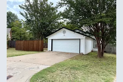 7324 Hyde Court, Fort Worth, TX 76112 - Photo 2