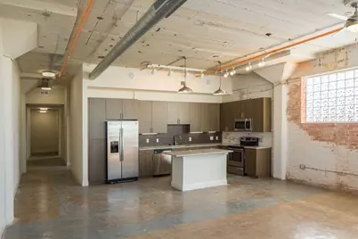 801 W Vickery Boulevard #202, Fort Worth, TX 76104 - Photo 2