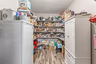 919 S Avenue N, Clifton, TX 76634 - Photo 12