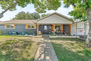 919 S Ave N, Clifton, TX 76634 - Photo 1