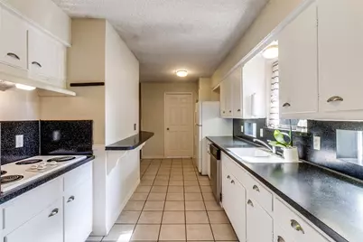 8060 Woodhue Road, Dallas, TX 75228 - Photo 14