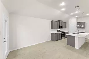 1903 Seminole Dr, Cleburne, TX 76033 - Photo 12