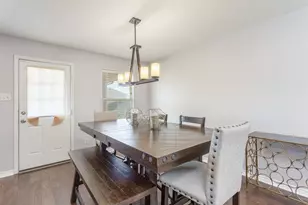 821 Glenndon Dr, Fort Worth, TX 76120 - Photo 14