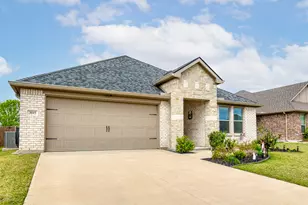 3015 Cliffview Dr, Sanger, TX 76266 - Photo 2