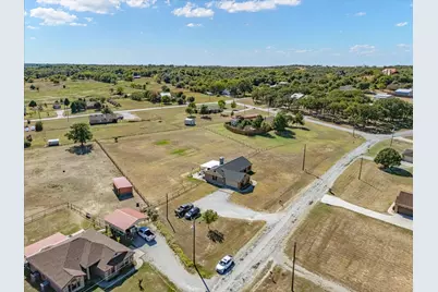 206 E Arbor Court, Springtown, TX 76082 - Photo 34