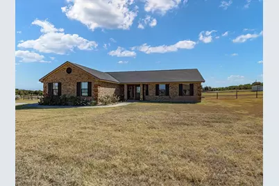 206 E Arbor Court, Springtown, TX 76082 - Photo 1