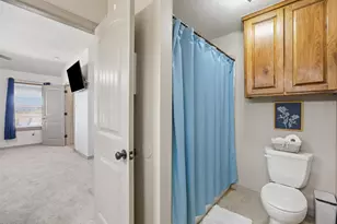 206 E Arbor Ct, Springtown, TX 76082 - Photo 18