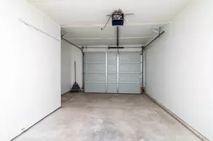 2933 Nueva Tierra St, Grand Prairie, TX 75052 - Photo 30