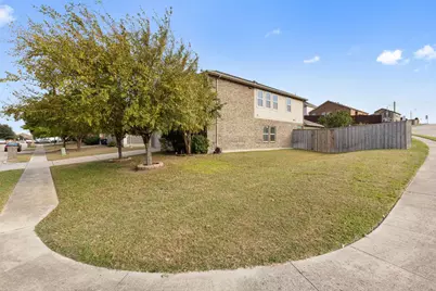 1221 Evers Drive, McKinney, TX 75071 - Photo 4