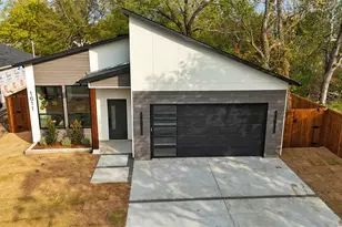 1611 Gibbons St, Greenville, TX 75401 - Photo 2