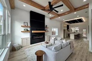 1611 Gibbons St, Greenville, TX 75401 - Photo 4