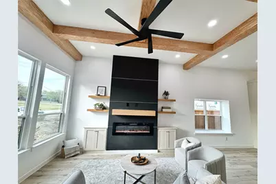 1611 Gibbons Street, Greenville, TX 75401 - Photo 8