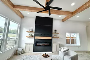 1611 Gibbons St, Greenville, TX 75401 - Photo 8