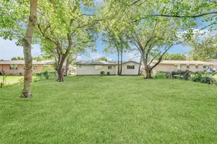 1507 E Lovers Ln, Arlington, TX 76010 - Photo 18