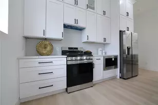 324 N Patton Ave, Dallas, TX 75203 - Photo 8