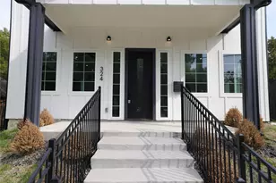 324 N Patton Ave, Dallas, TX 75203 - Photo 2