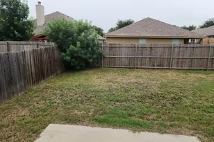 829 Poncho Ln, Fort Worth, TX 76052 - Photo 12