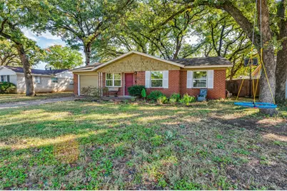 803 Clover Park Drive, Arlington, TX 76013 - Photo 2