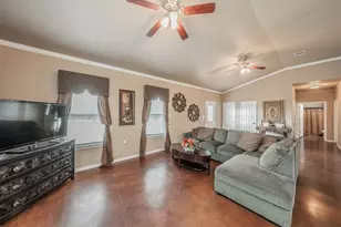 307 E Vernon St, Decatur, TX 76234 - Photo 8