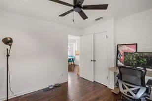 5611 Hillcroft St, Dallas, TX 75227 - Photo 32