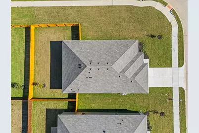 1001 Park Oak Lane, Crowley, TX 76036 - Photo 16