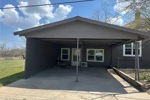 801 E Gentry, Hamilton, TX 76531 - Photo 2