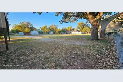 407 Pecan Street, Clyde, TX 79510 - Photo 32