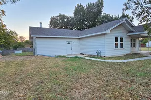 407 Pecan St, Clyde, TX 79510 - Photo 6