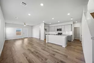 1017 Park Oak Ln, Crowley, TX 76036 - Photo 4