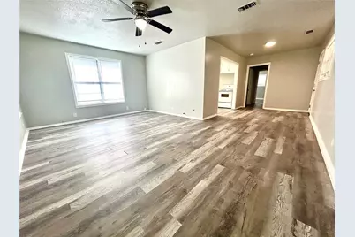 811 S Avenue H, Clifton, TX 76634 - Photo 6