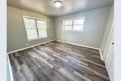 811 S Avenue H, Clifton, TX 76634 - Photo 10