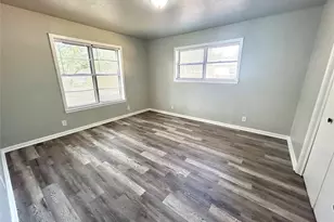 811 S Avenue H, Clifton, TX 76634 - Photo 10