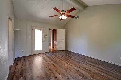 8208 Willow Glen Court, Fort Worth, TX 76134 - Photo 16