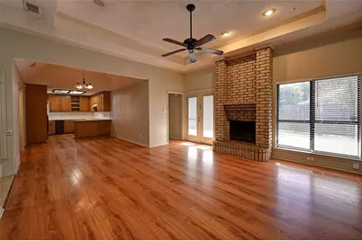 8208 Willow Glen Court, Fort Worth, TX 76134 - Photo 4